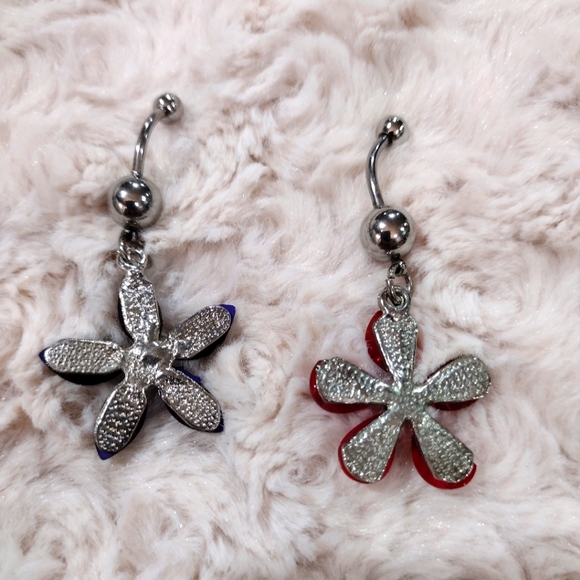2 Belly Rings Beautiful Flower Superior Quality - Picture 4 of 6